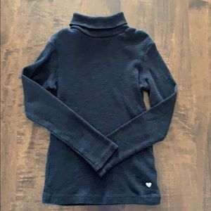 Carter’s black ribbed turtleneck